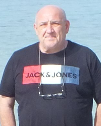 Foto von 
Warning: Undefined array key 