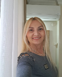 Foto von 
Warning: Undefined array key 